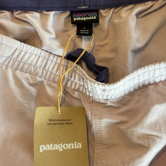 Patagonia 5” baggies Women’s Large - Picture 2 of 4